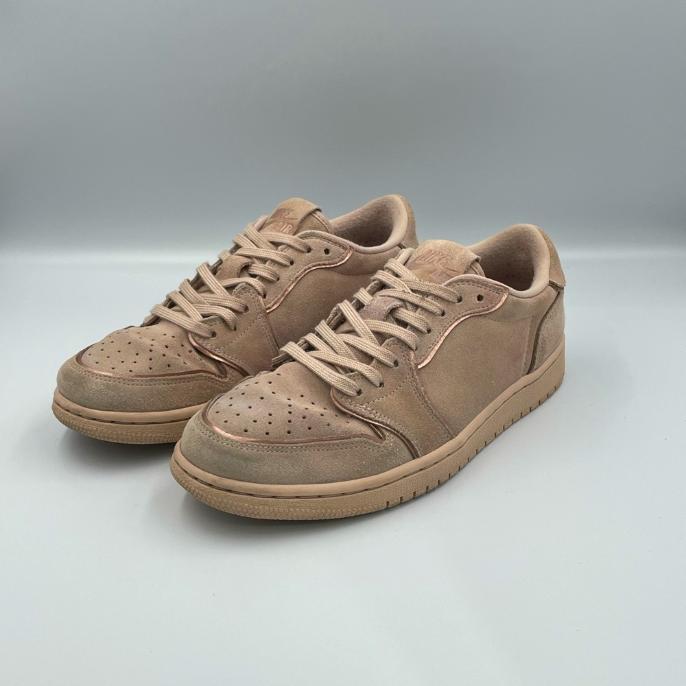 Jordan 1 Low NS (no swoosh) Wmns “Particle Beige” AO1935-204
